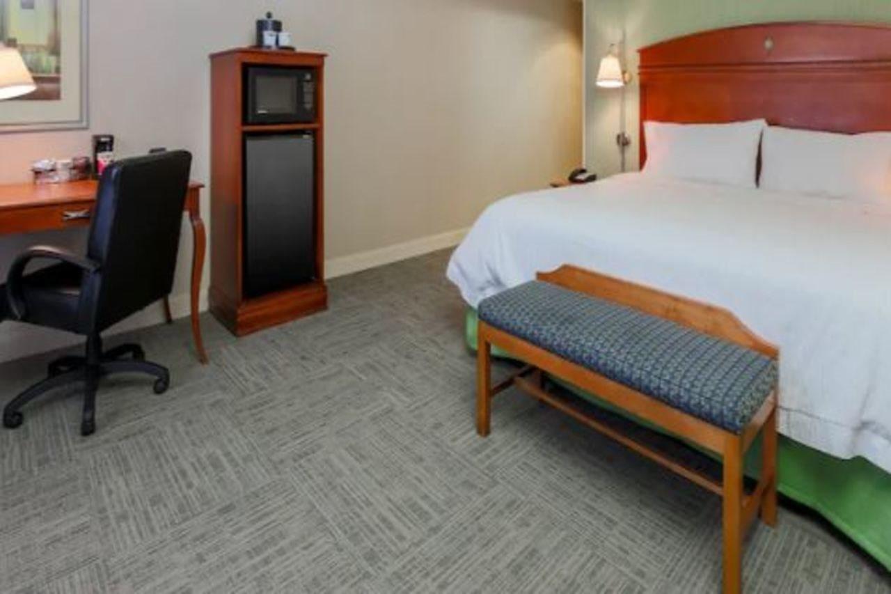 Hampton Inn & Suites West Haven Esterno foto