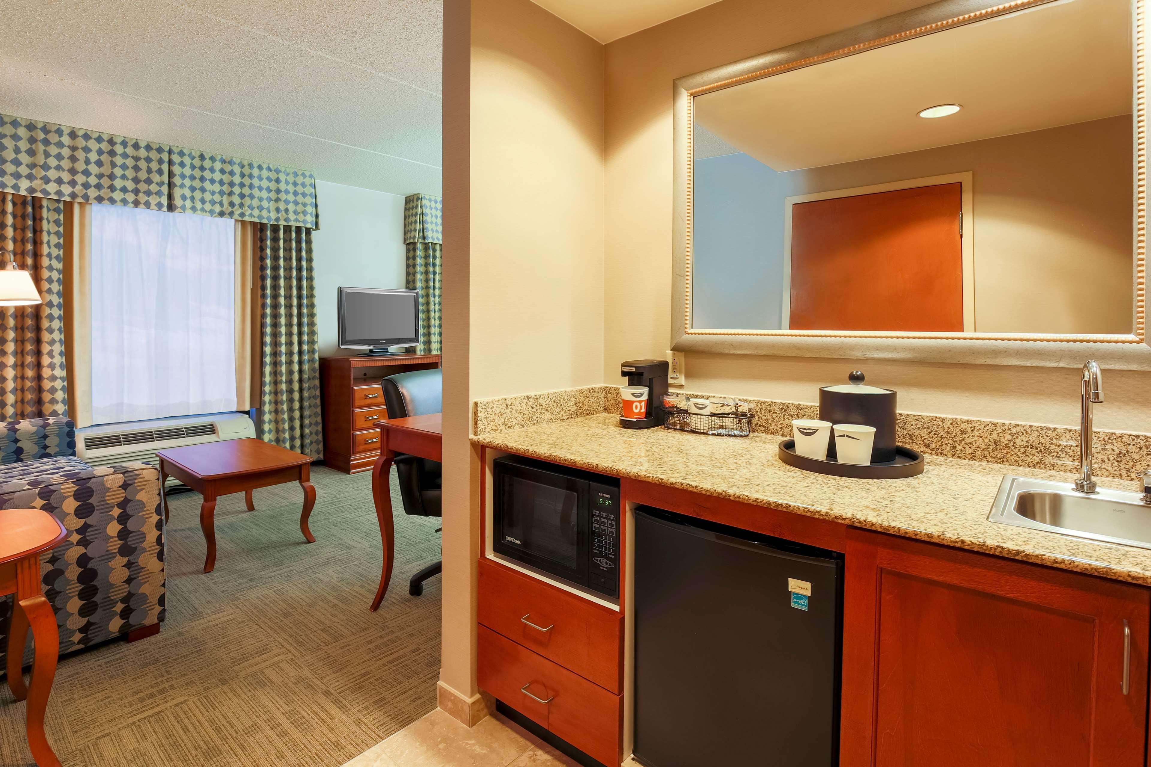 Hampton Inn & Suites West Haven Esterno foto